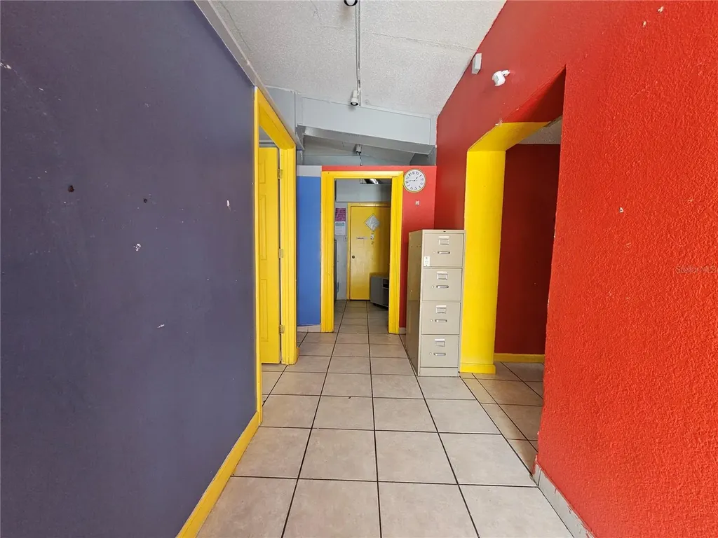 1434 N Pine Hills Orlando FL 32808