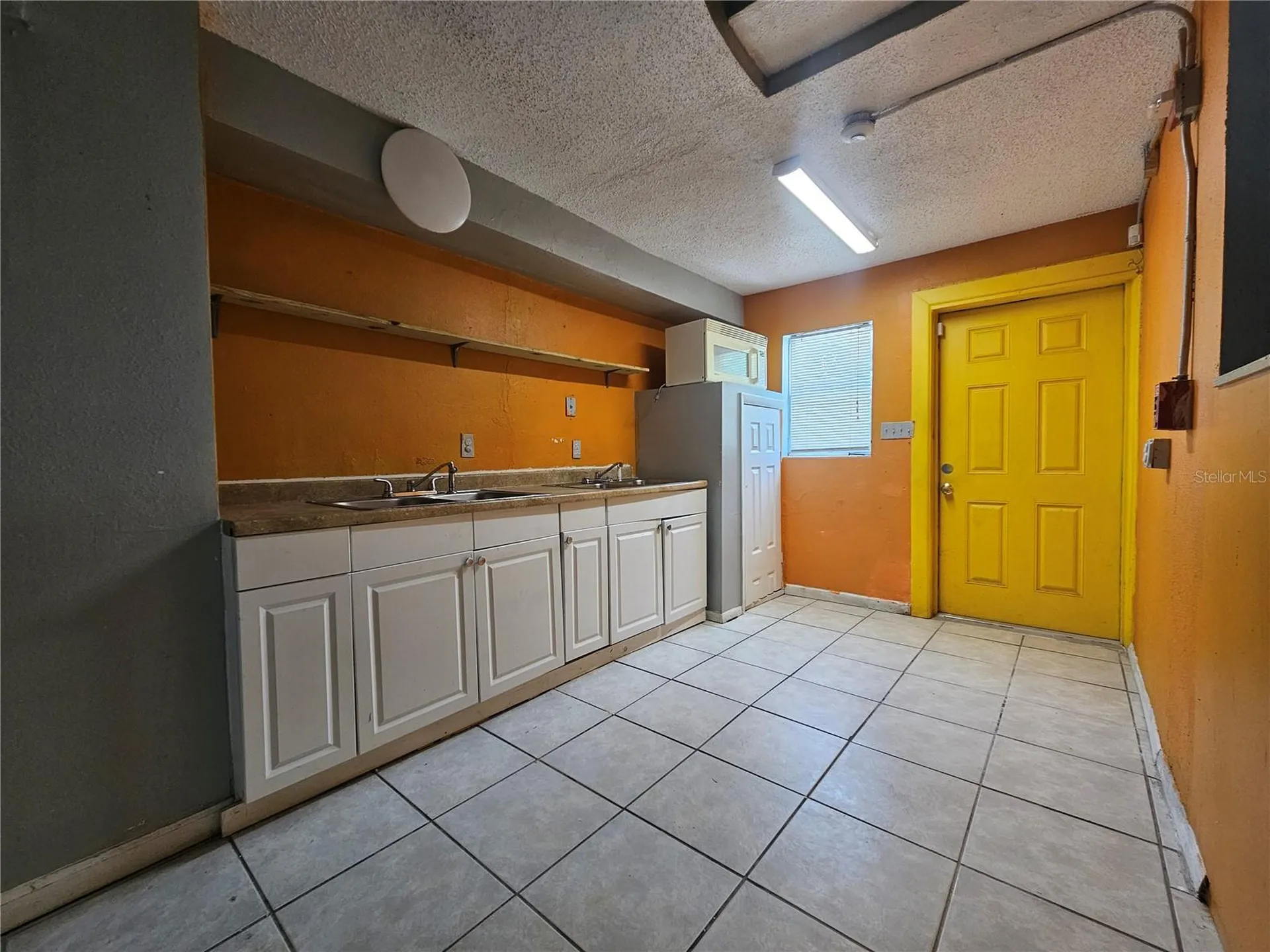1434 N Pine Hills Orlando FL 32808