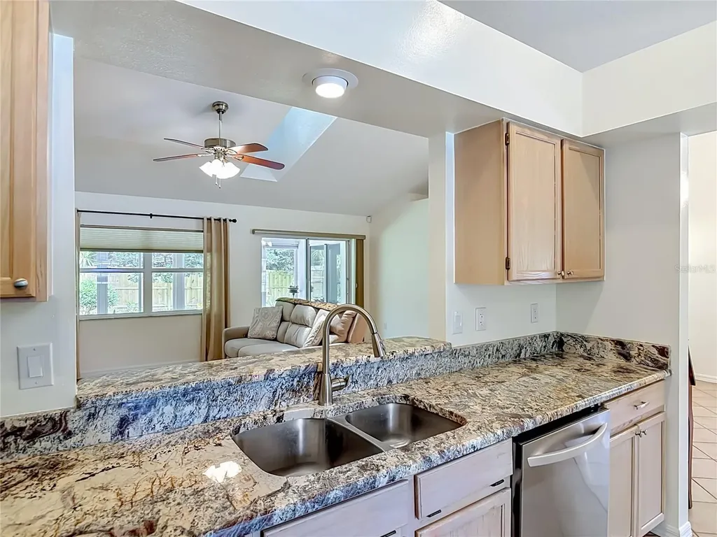 405 Secluded Oaks Trail Deland FL 32724