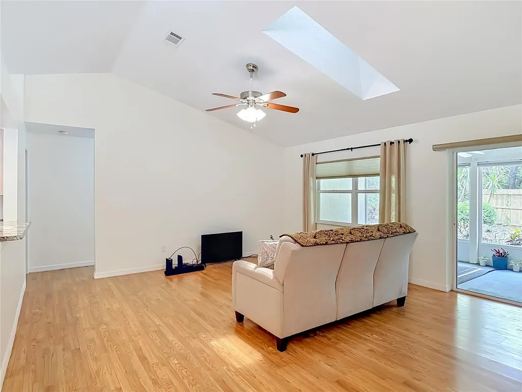 405 Secluded Oaks Trail Deland FL 32724