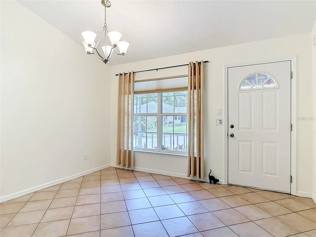 405 Secluded Oaks Trail Deland FL 32724