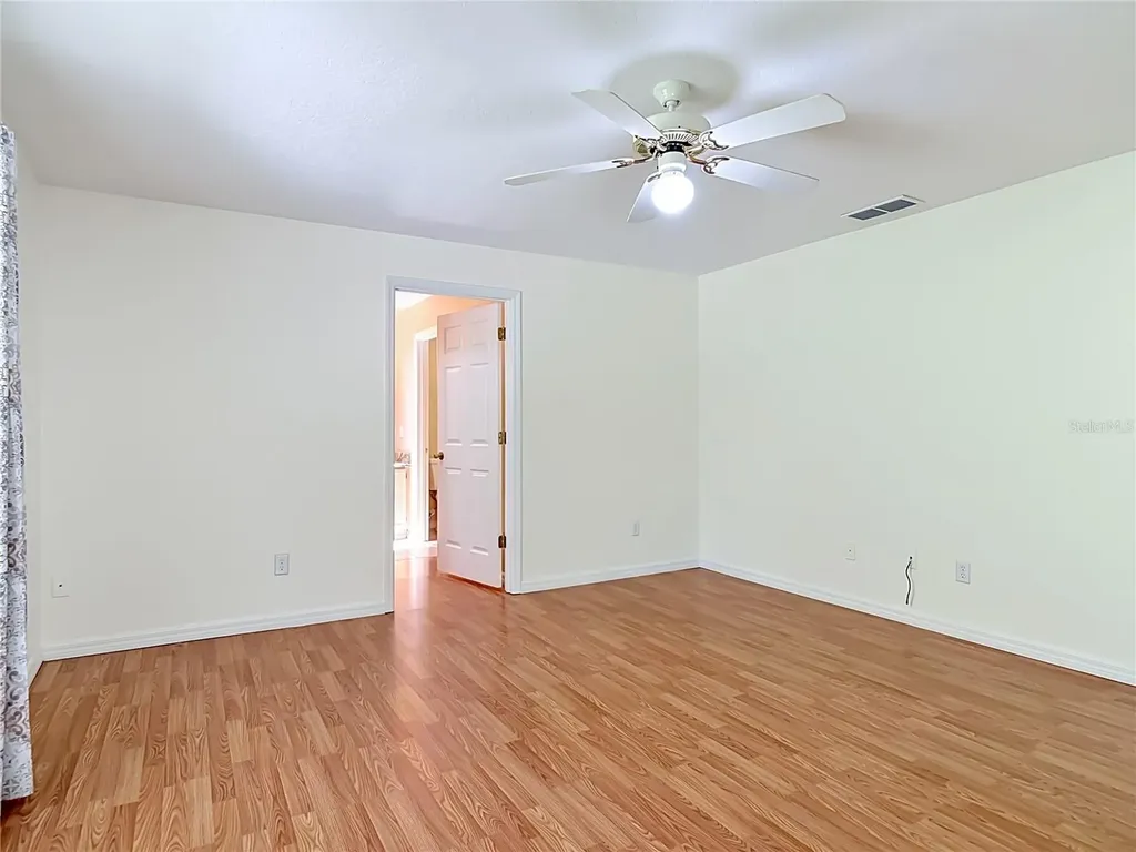 405 Secluded Oaks Trail Deland FL 32724
