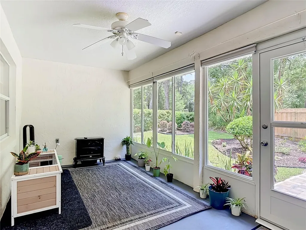 405 Secluded Oaks Trail Deland FL 32724
