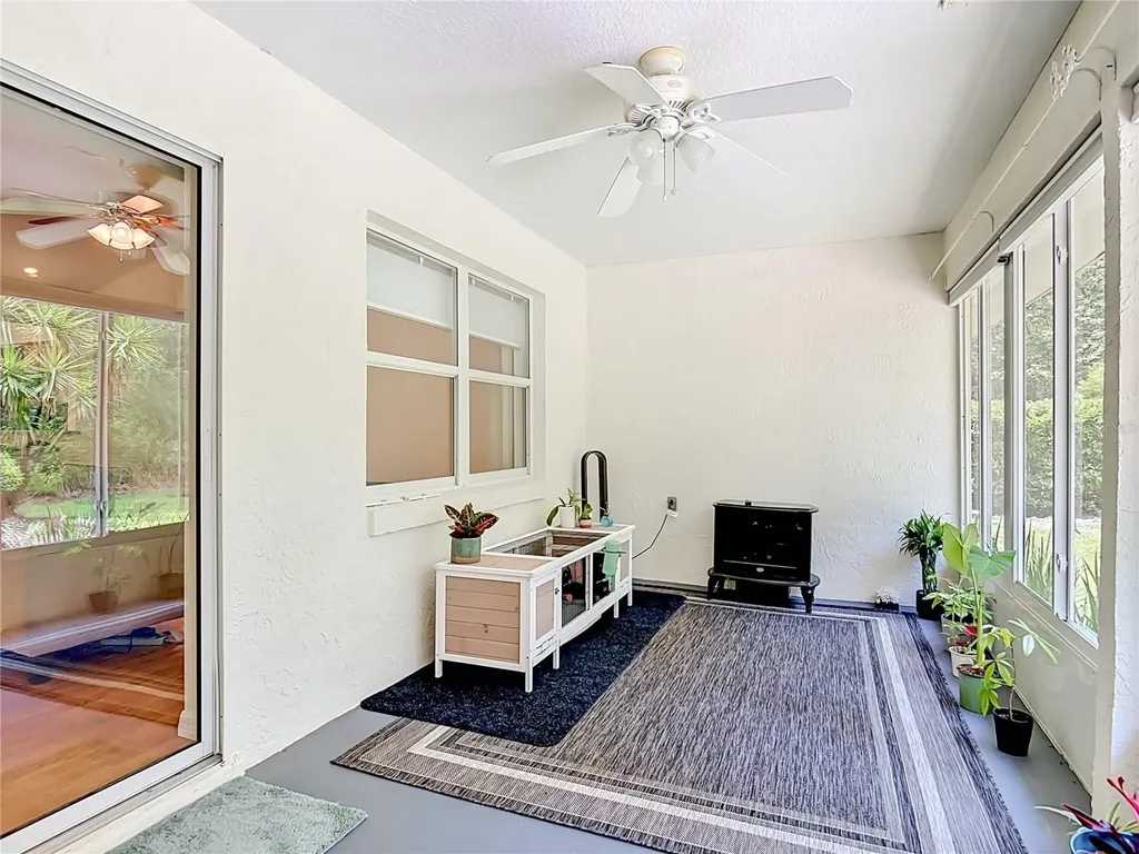 405 Secluded Oaks Trail Deland FL 32724