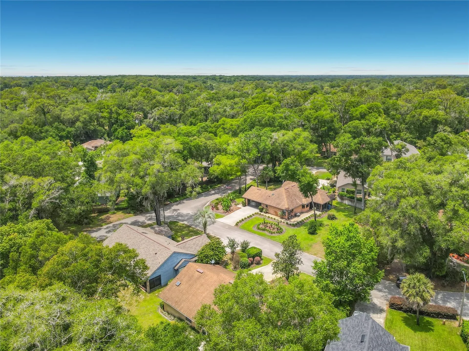 405 Secluded Oaks Trail Deland FL 32724