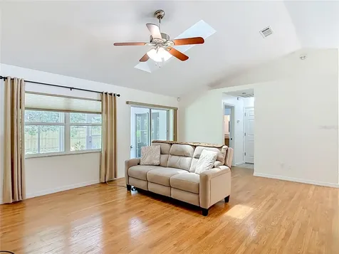 405 Secluded Oaks Trail Deland FL 32724