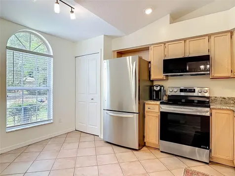 405 Secluded Oaks Trail Deland FL 32724