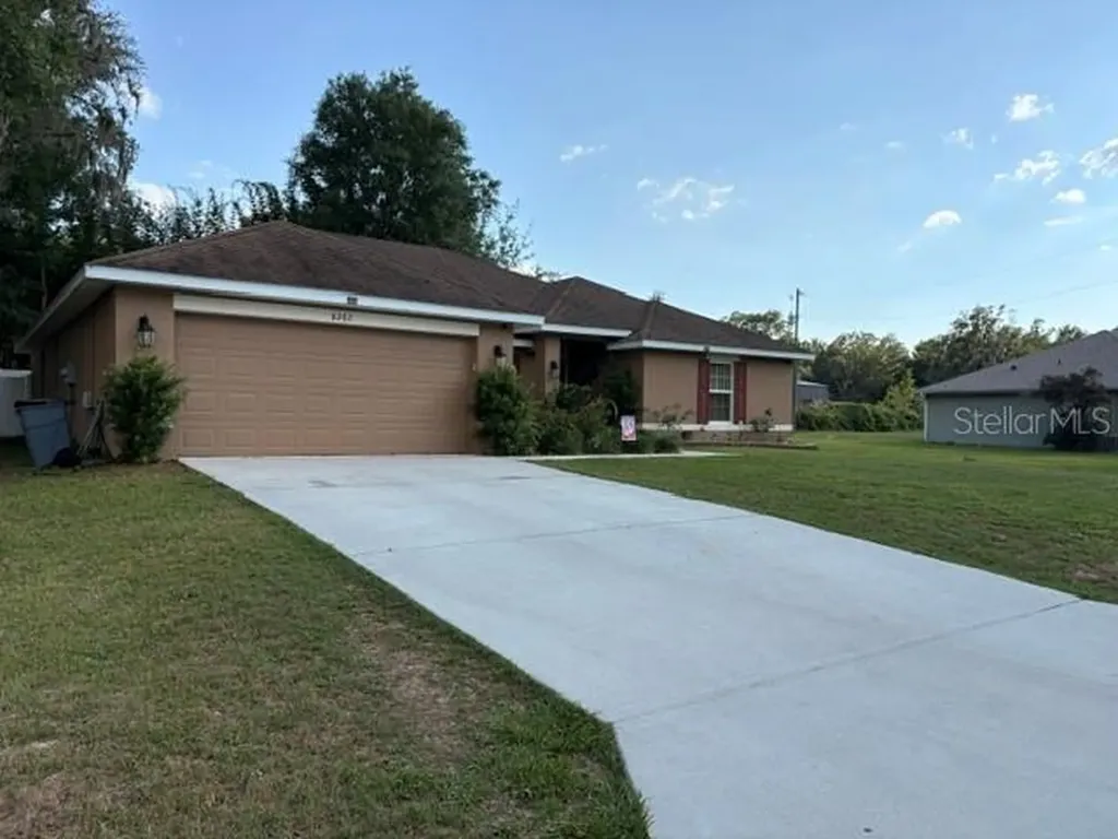 8262 SE 158th Place Summerfield FL 34491