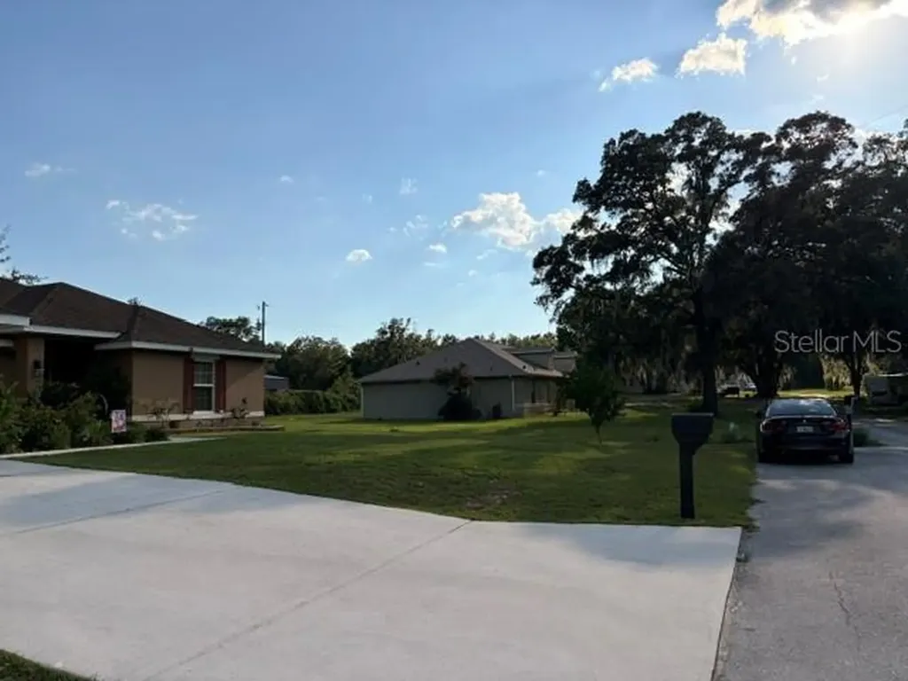 8262 SE 158th Place Summerfield FL 34491