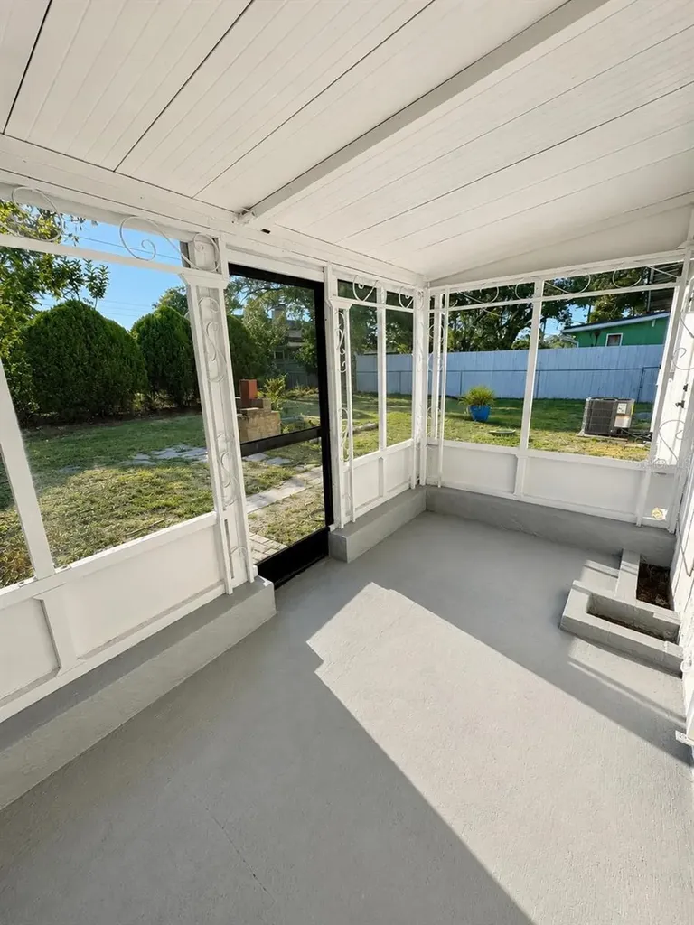 2148 Catalina Drive N Clearwater FL 33763