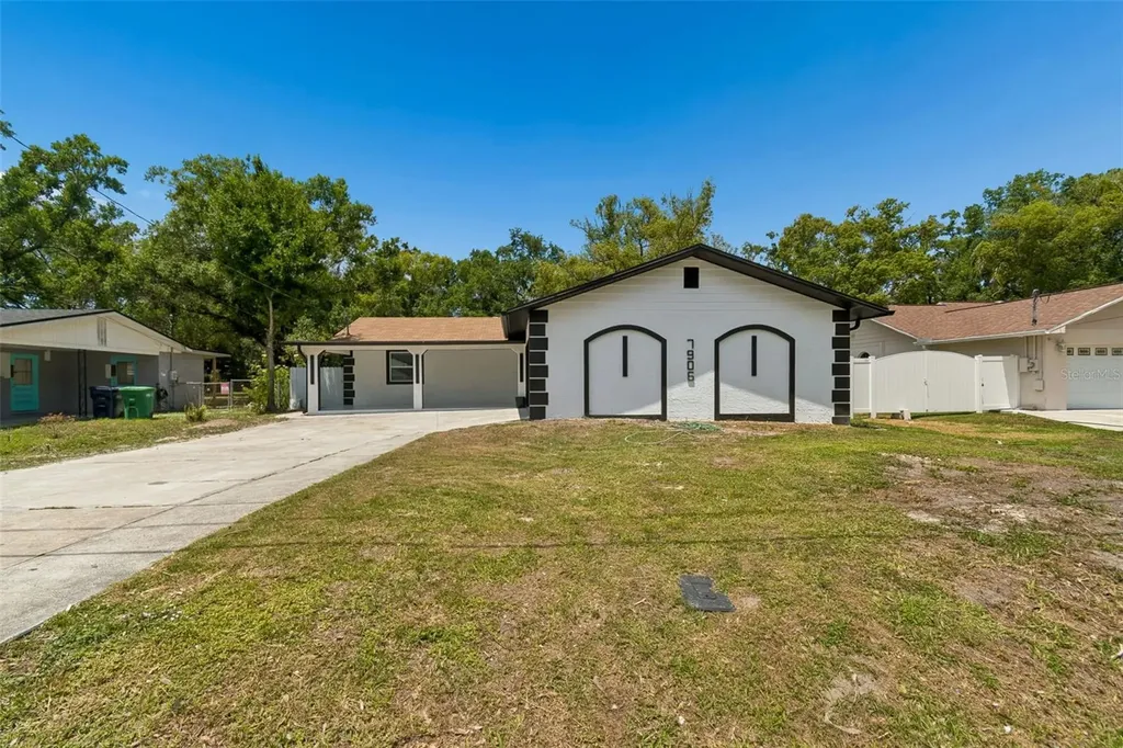 7906 N Fremont Avenue Tampa FL 33604
