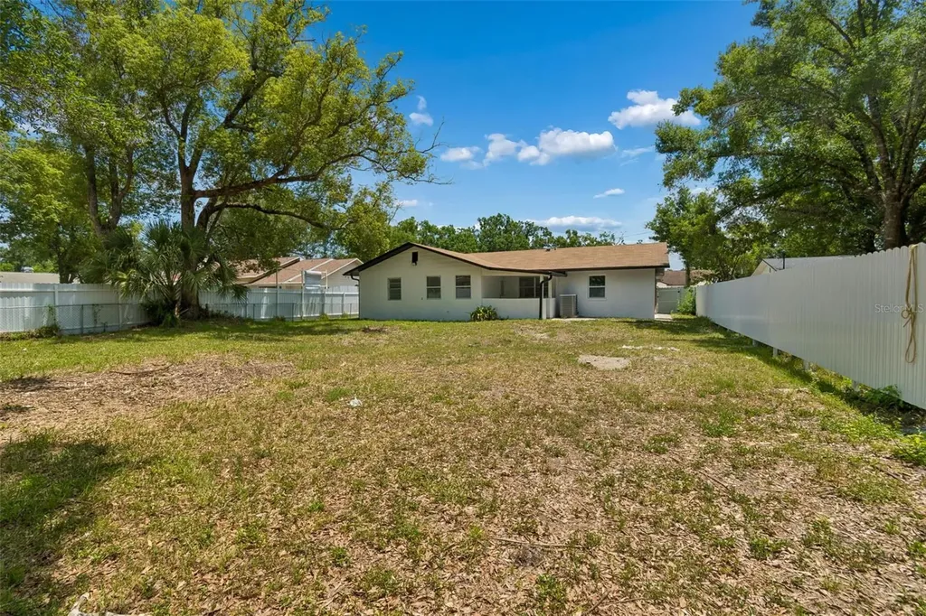7906 N Fremont Avenue Tampa FL 33604