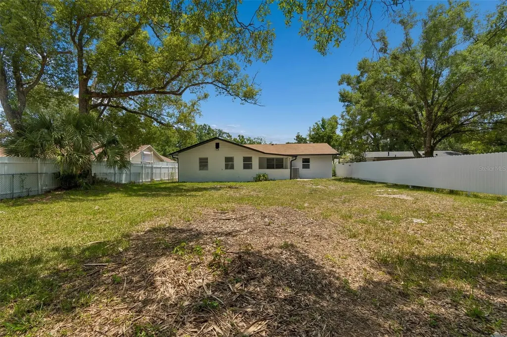 7906 N Fremont Avenue Tampa FL 33604