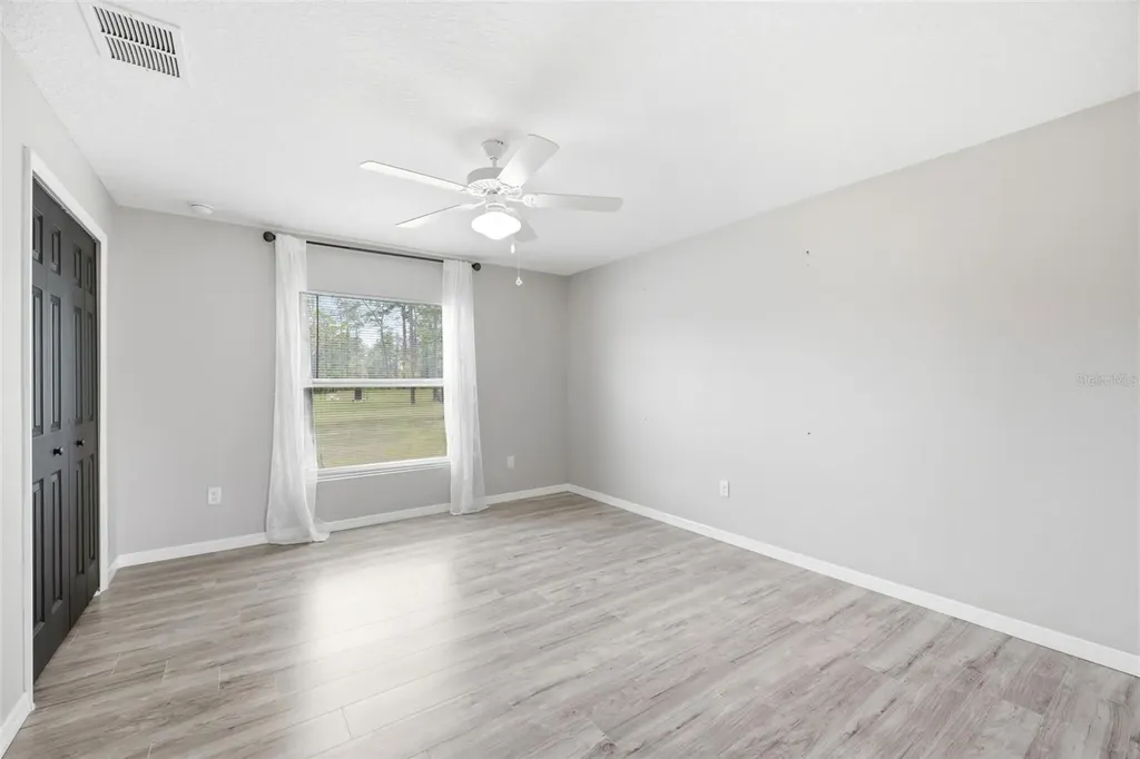 18043 Palmdale Road Weeki Wachee FL 34614