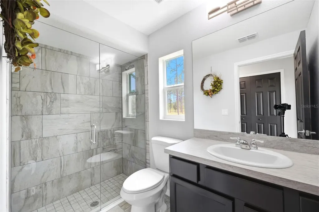 18043 Palmdale Road Weeki Wachee FL 34614