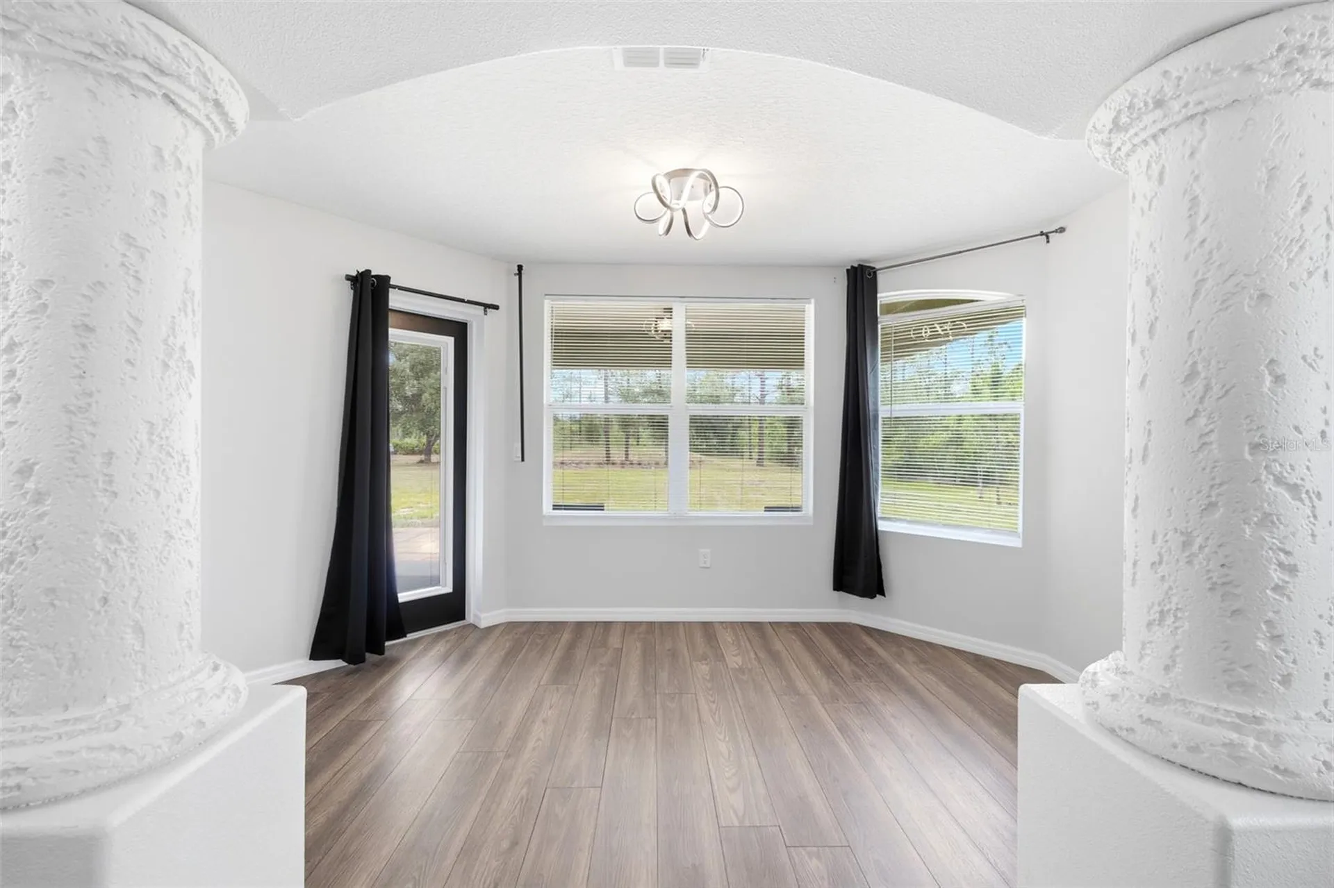 18043 Palmdale Road Weeki Wachee FL 34614