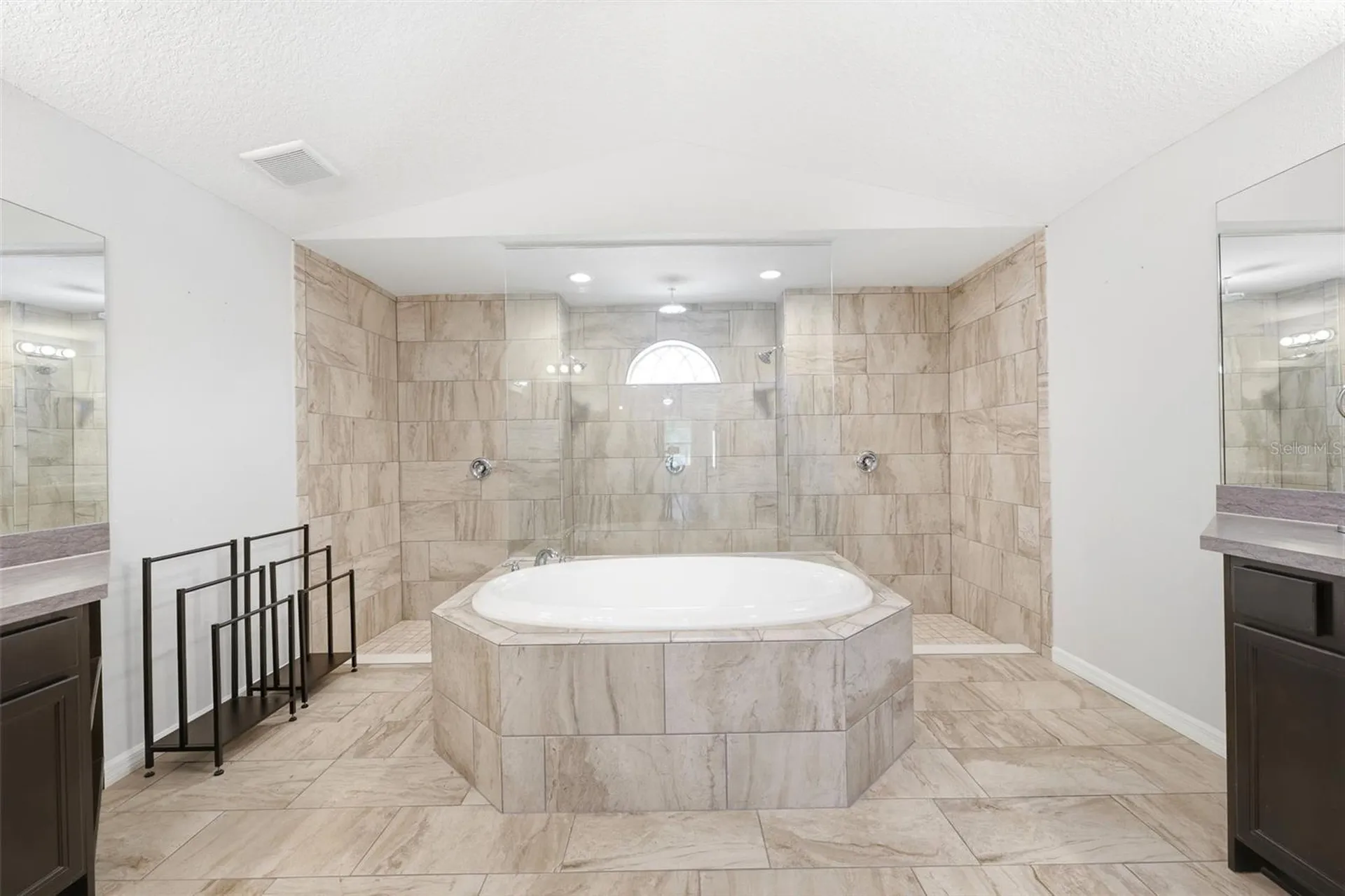 18043 Palmdale Road Weeki Wachee FL 34614