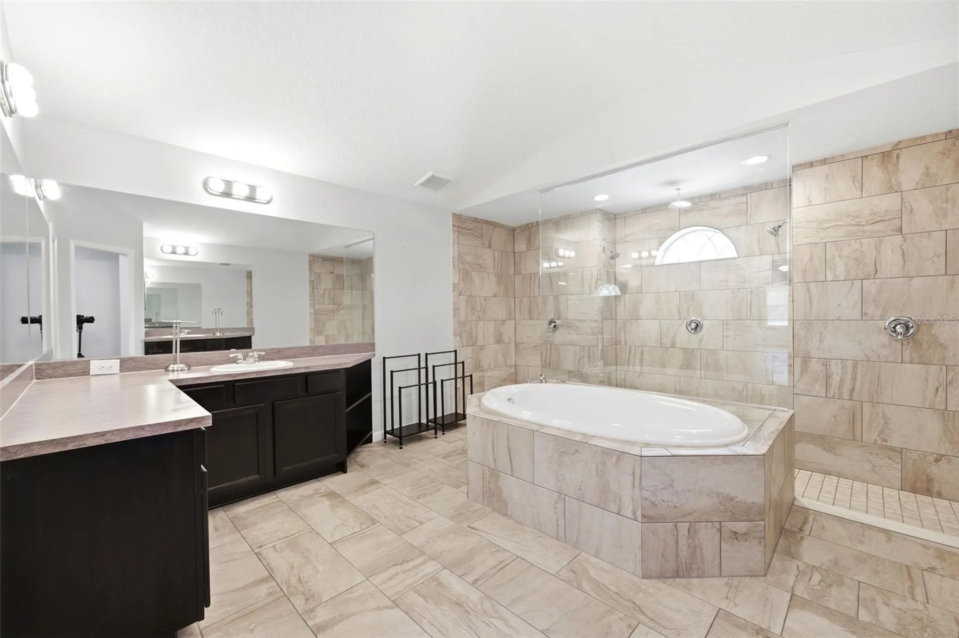 18043 Palmdale Road Weeki Wachee FL 34614