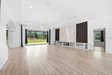 18043 Palmdale Road Weeki Wachee FL 34614