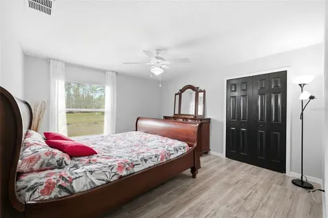18043 Palmdale Road Weeki Wachee FL 34614