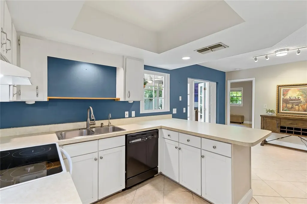 2576 Huntington Avenue Sarasota FL 34232