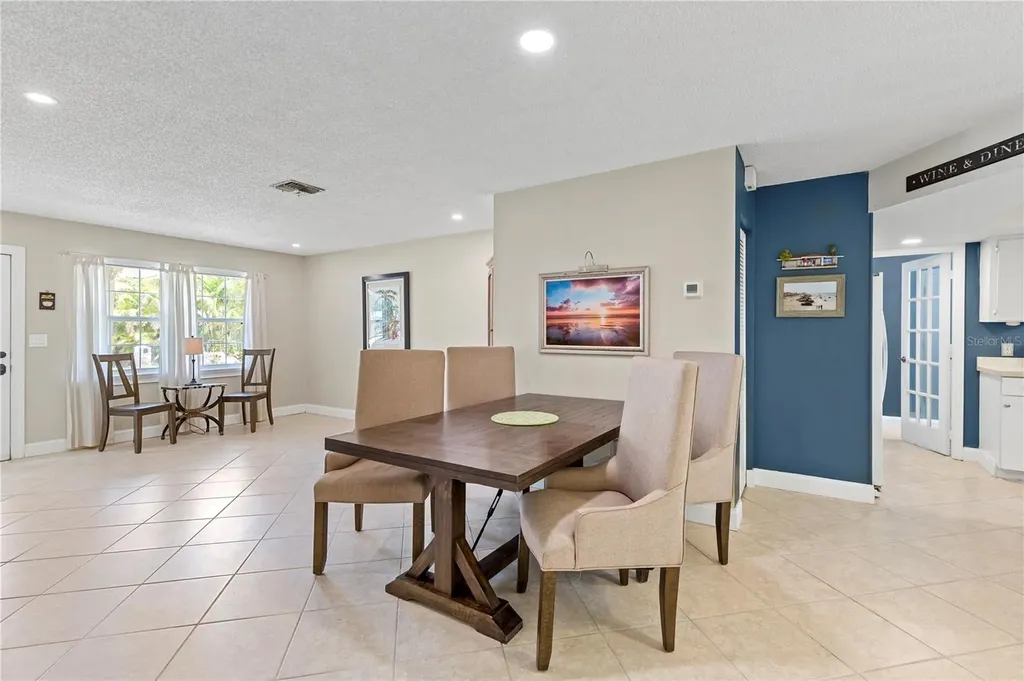 2576 Huntington Avenue Sarasota FL 34232