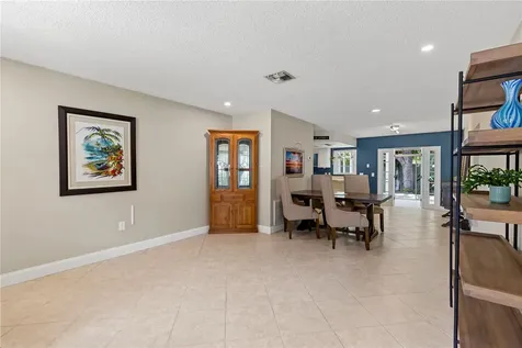 2576 Huntington Avenue Sarasota FL 34232