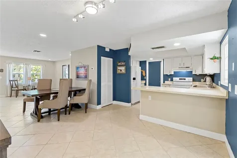 2576 Huntington Avenue Sarasota FL 34232