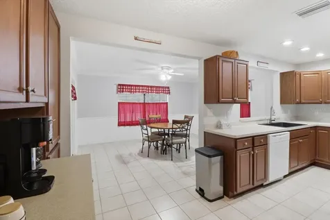 Spring Hill FL 34608