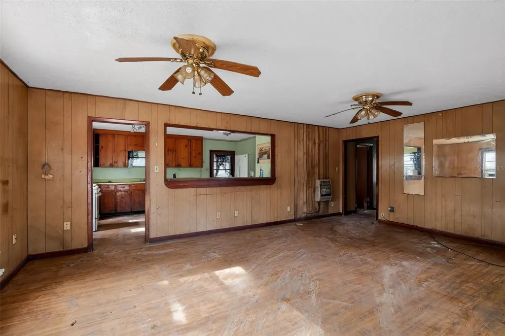 26045 W Newberry Road Newberry FL 32669