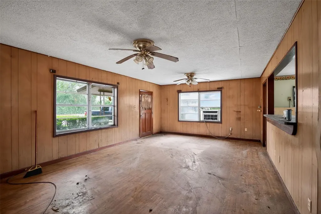 26045 W Newberry Road Newberry FL 32669