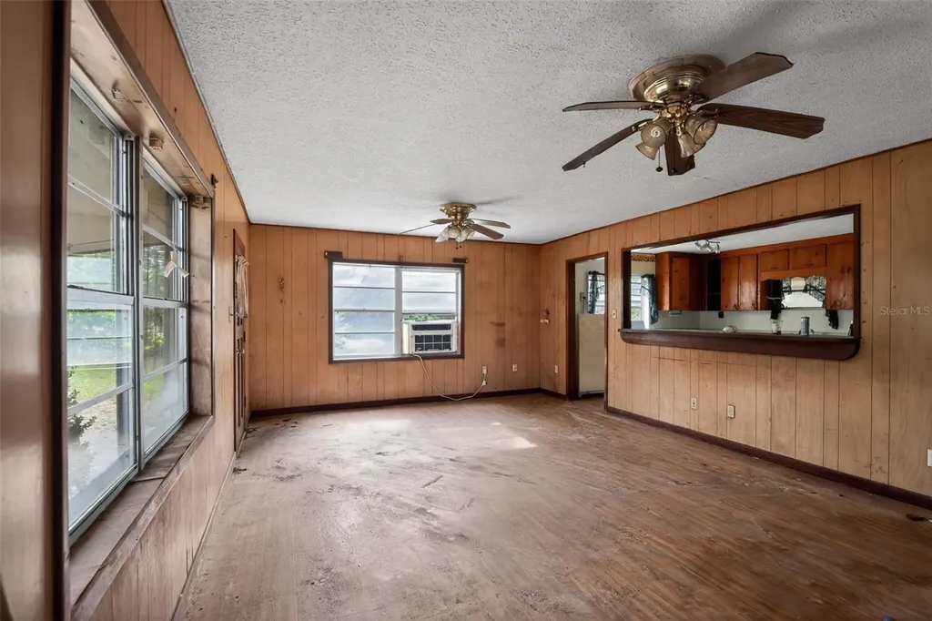 26045 W Newberry Road Newberry FL 32669