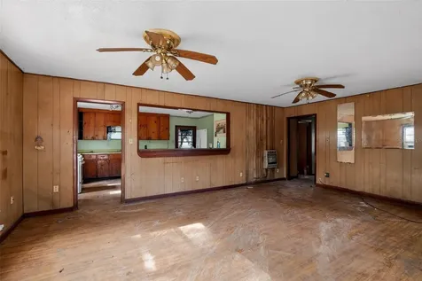 26045 W Newberry Road Newberry FL 32669
