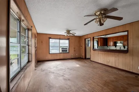 26045 W Newberry Road Newberry FL 32669