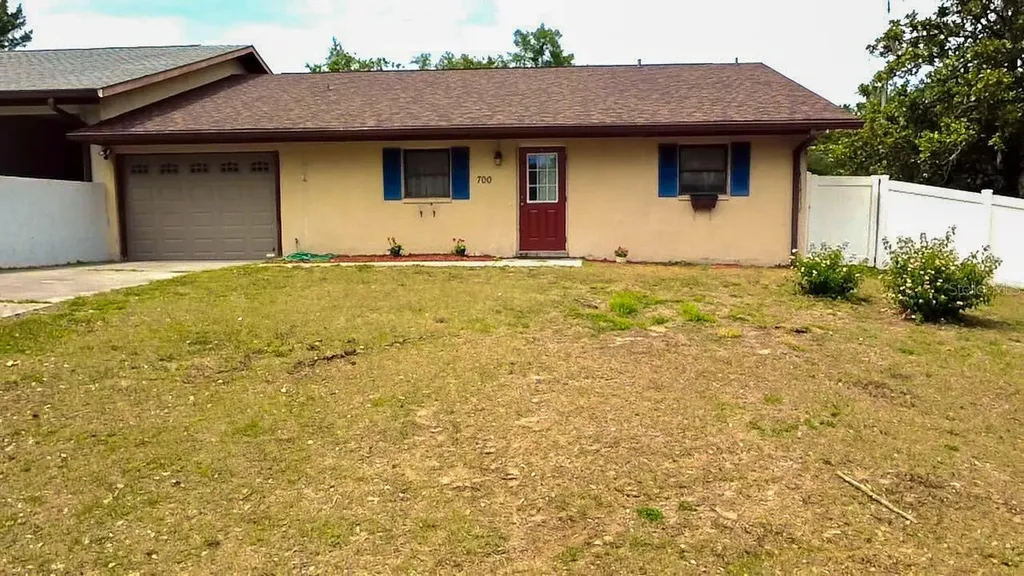 700 W Dampier Street Inverness FL 34450