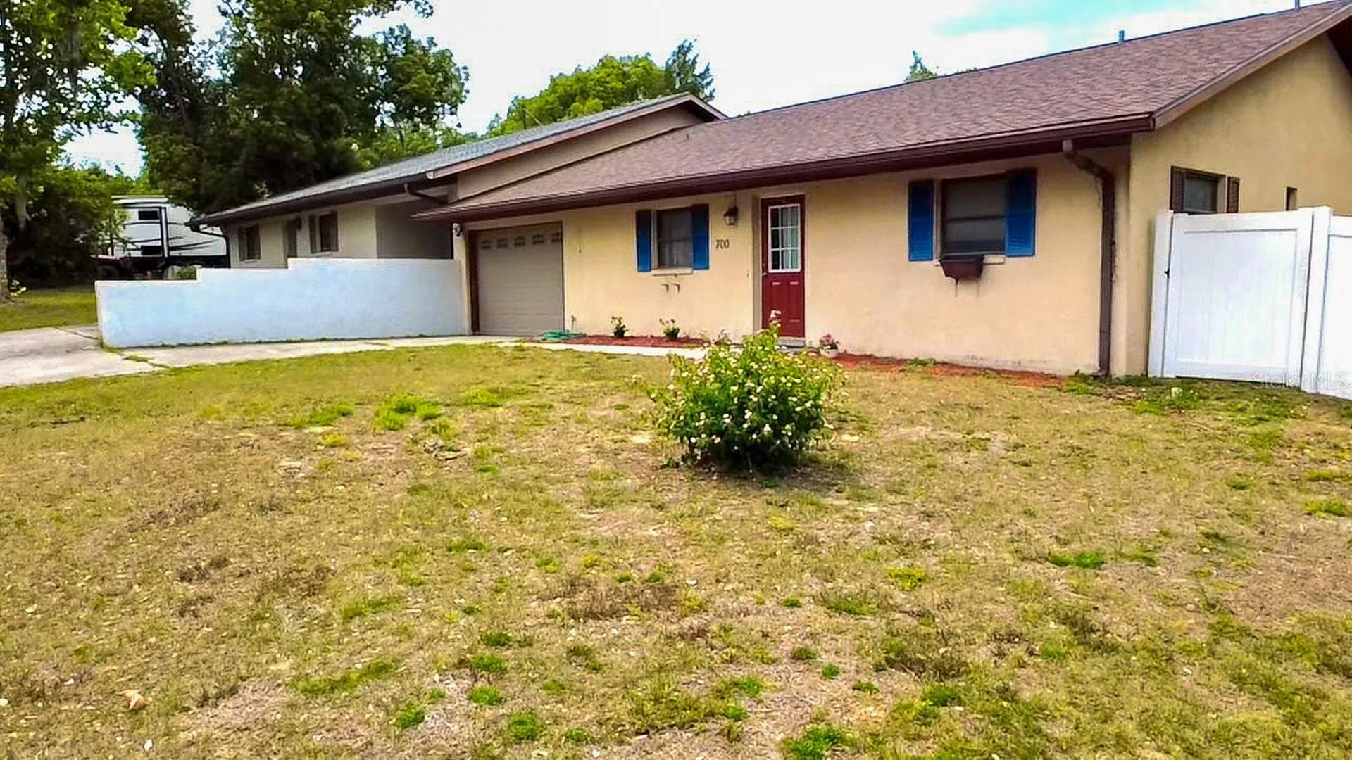 700 W Dampier Street Inverness FL 34450