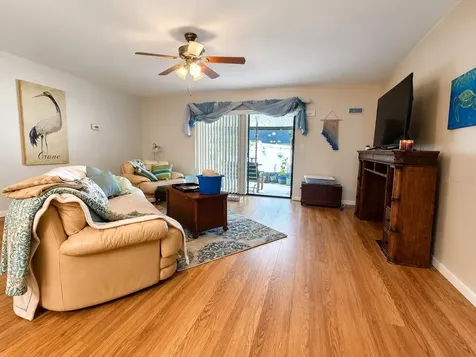700 W Dampier Street Inverness FL 34450