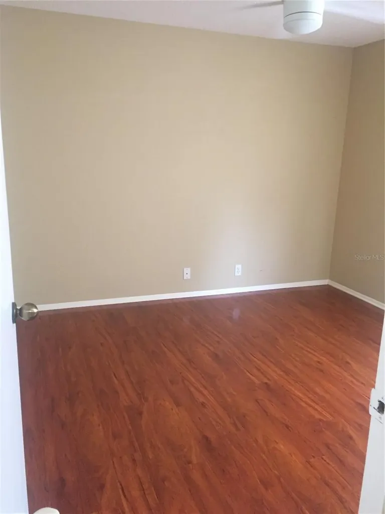 5025 82nd Way E Sarasota FL 34243