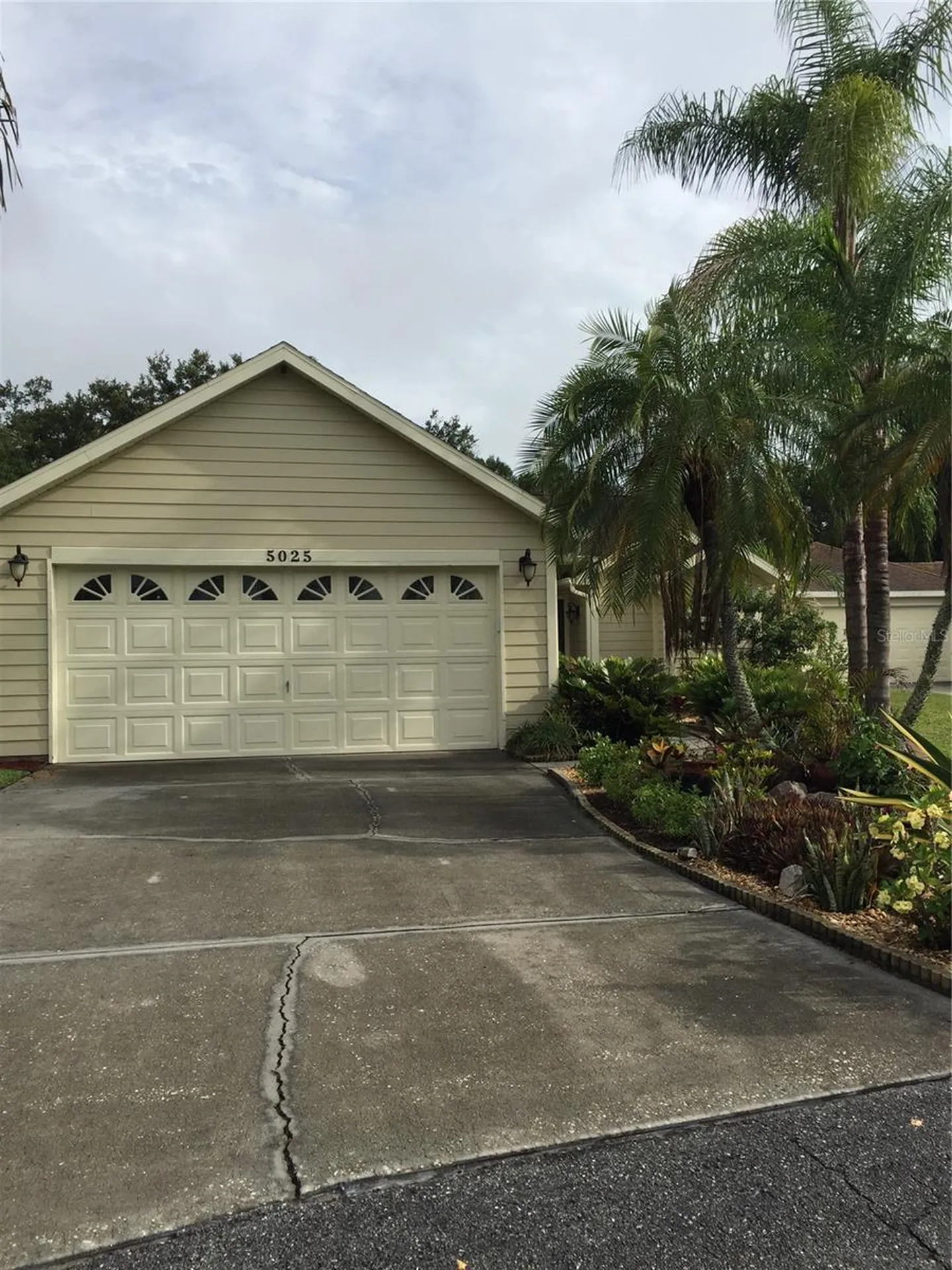 5025 82nd Way E Sarasota FL 34243