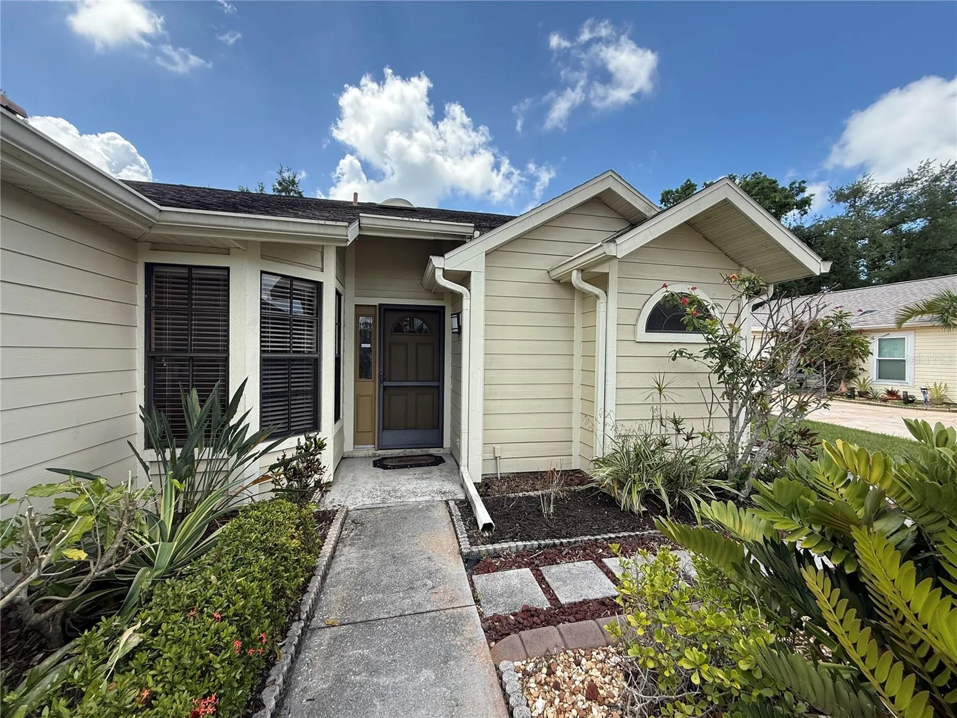 5025 82nd Way E Sarasota FL 34243