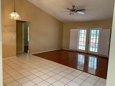 5025 82nd Way E Sarasota FL 34243