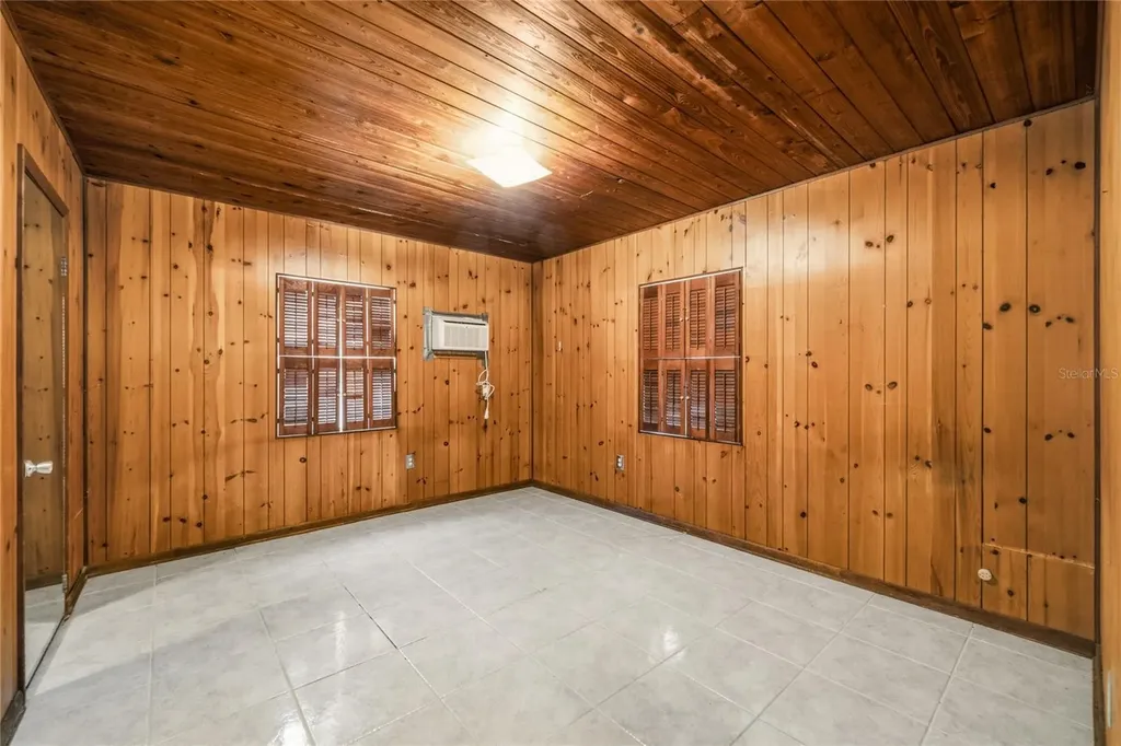 3901 N Apopka Vineland Road Orlando FL 32818