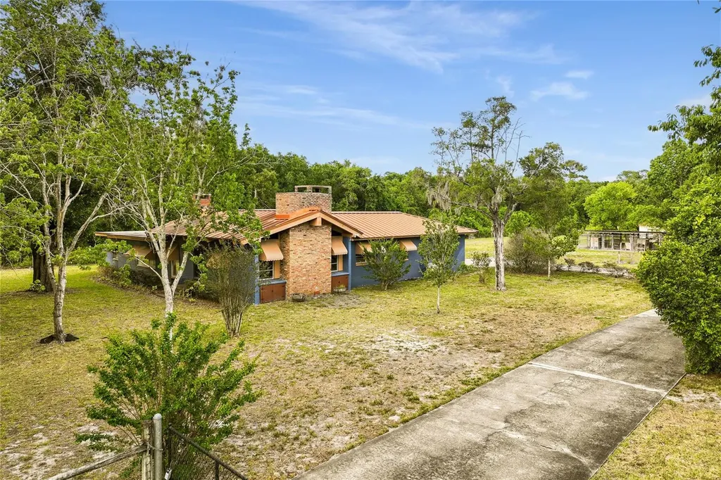 3901 N Apopka Vineland Road Orlando FL 32818