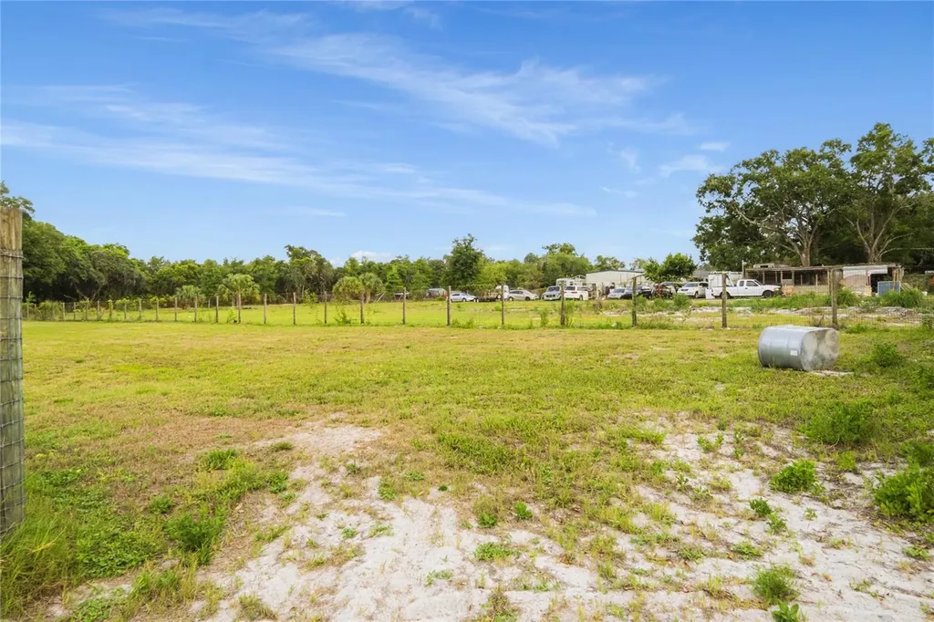3901 N Apopka Vineland Road Orlando FL 32818