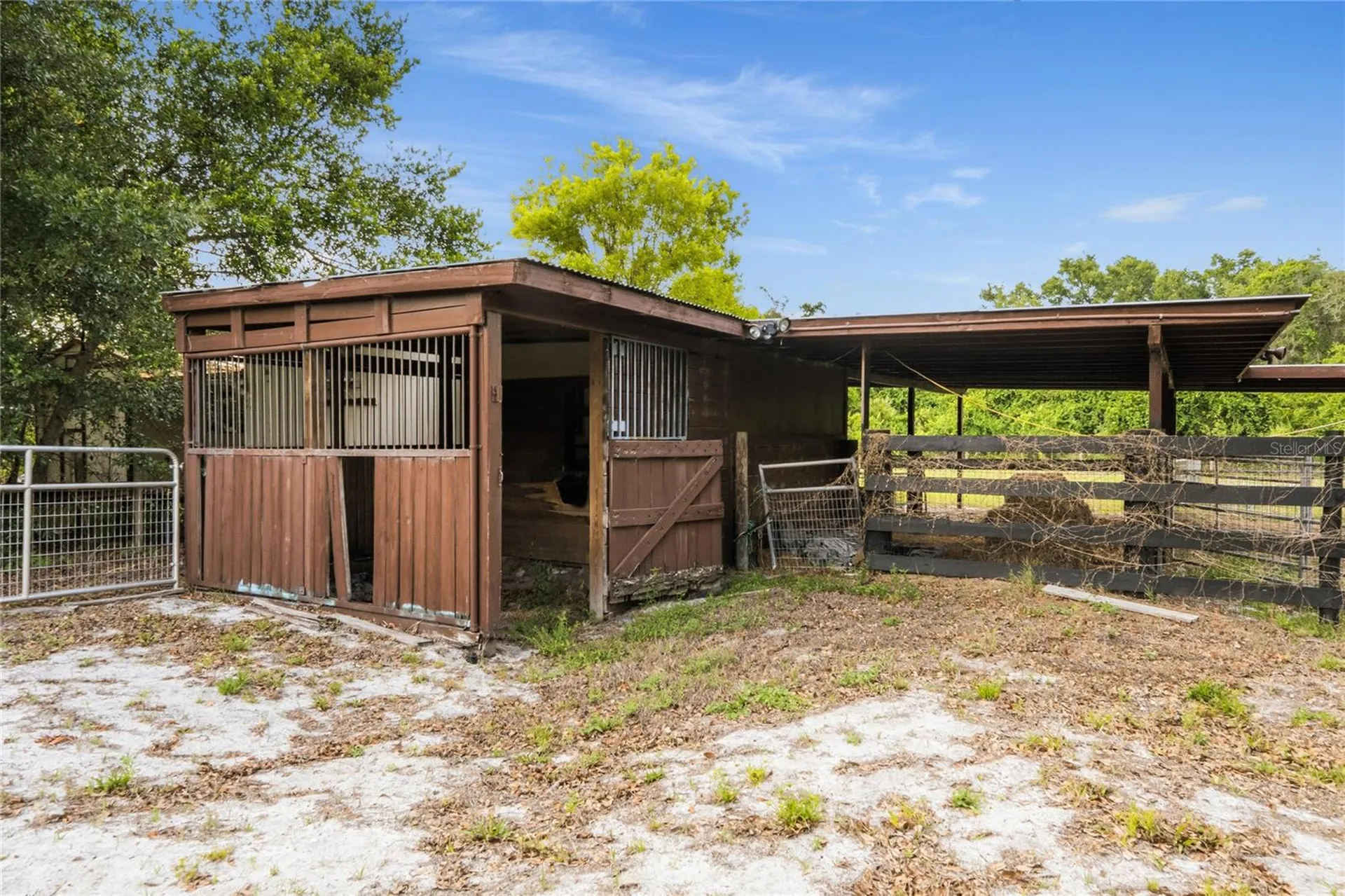3901 N Apopka Vineland Road Orlando FL 32818