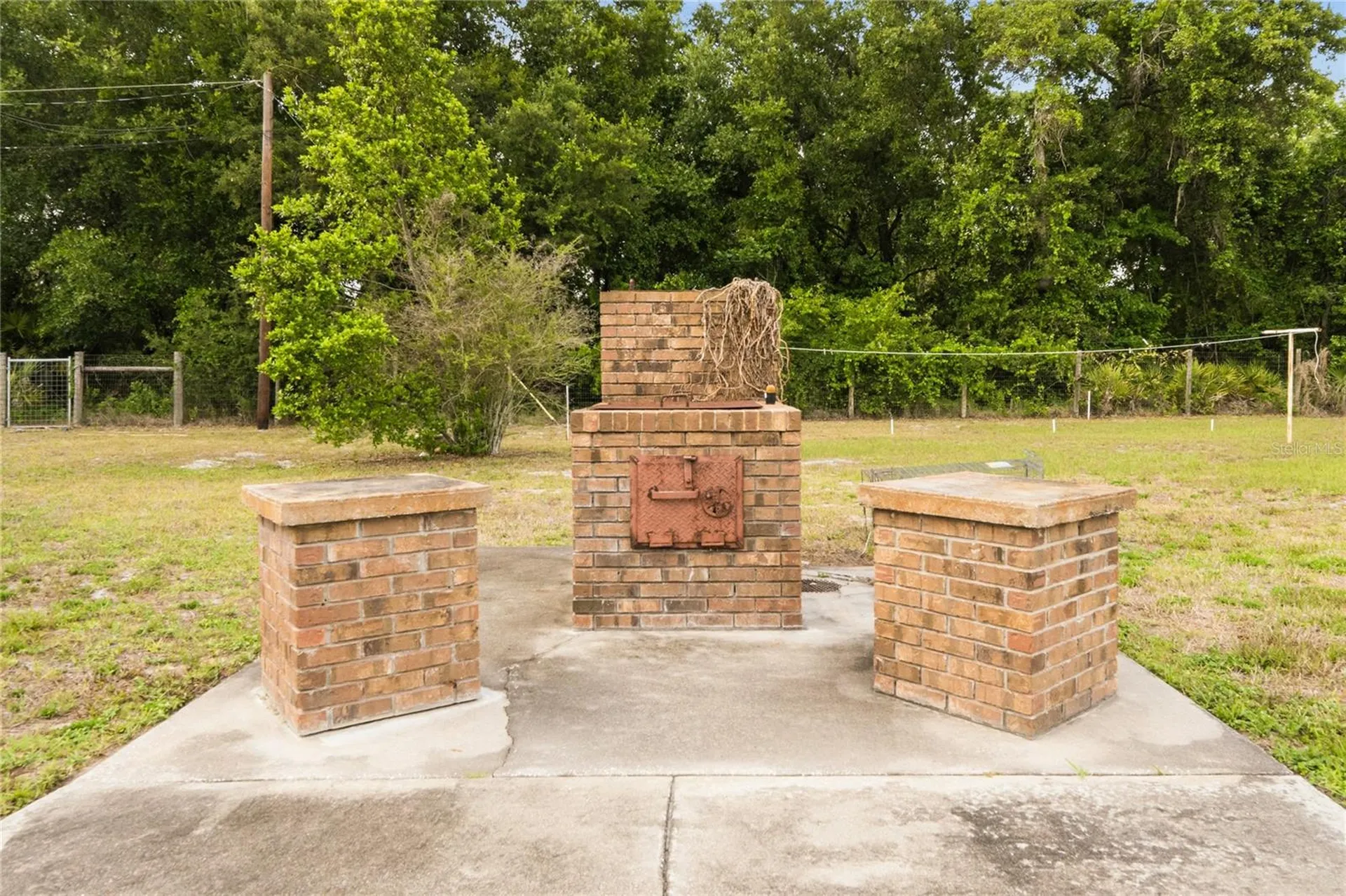 3901 N Apopka Vineland Road Orlando FL 32818