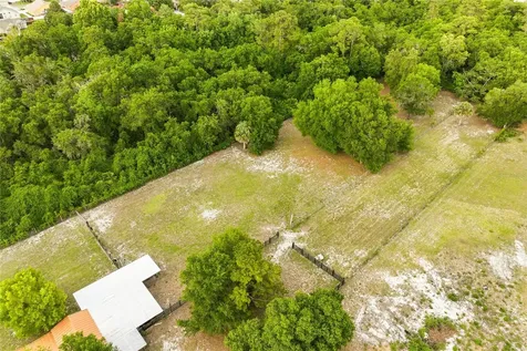 3901 N Apopka Vineland Road Orlando FL 32818