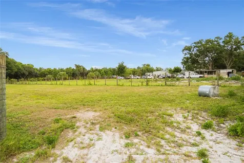 3901 N Apopka Vineland Road Orlando FL 32818