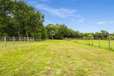 3901 N Apopka Vineland Road Orlando FL 32818