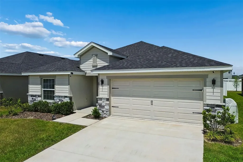6981 Twisting Pines Loop Zephyrhills FL 33541